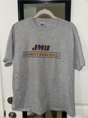 Delta Gray JMU Women's Basketball Short Sleeve Tee